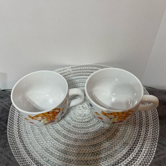 Disney Winnie the Pooh Among the Flowers Soup Mugs with handle set of 2 NWT - Picture 3 of 10